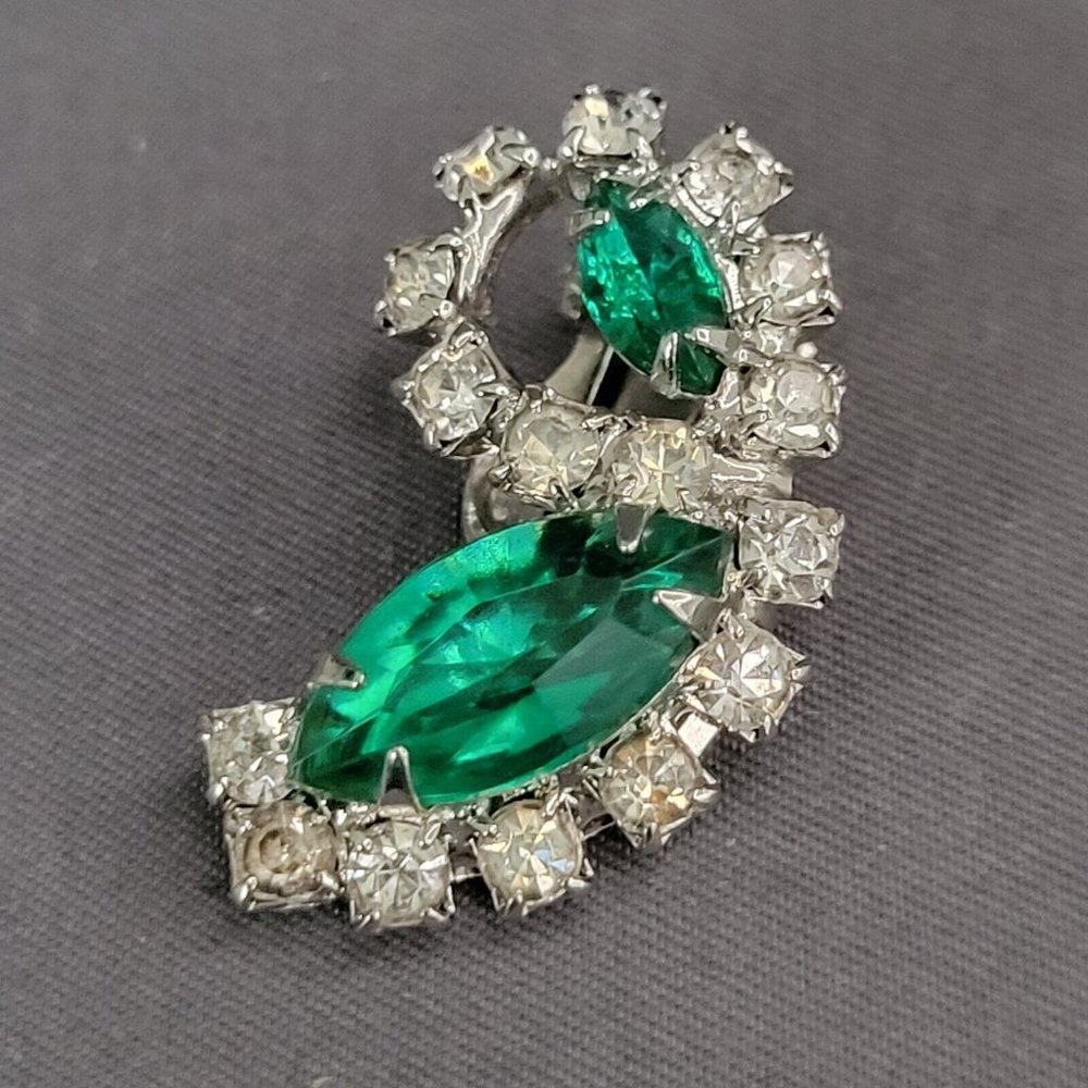 Cathe Signed Vintage Jewelry Clip on Earrings Emerald Green Marquise Rhinestones - Picture 4 of 6